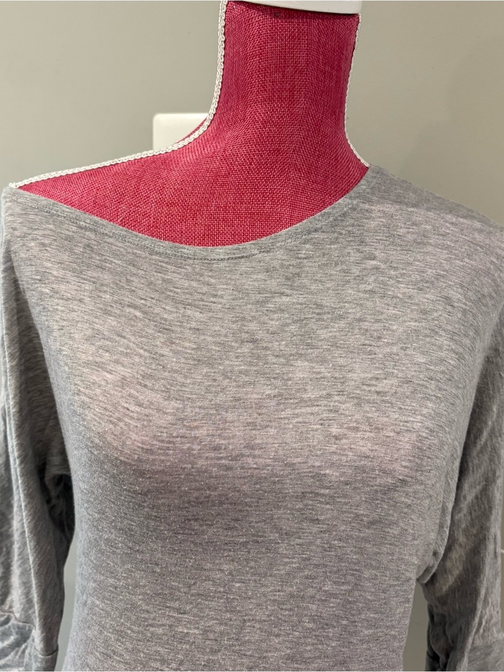 Off shoulder asymmetrical neck Heather Gray Long Sleeve Tee lightweight